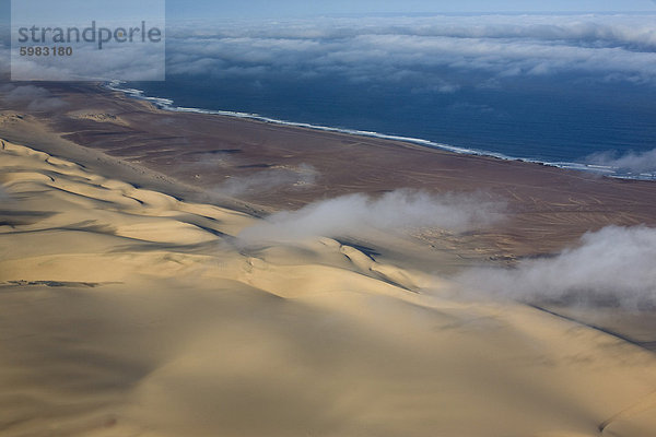 Luftbild  Skeleton Coast Nationalpark  Namibia  Afrika