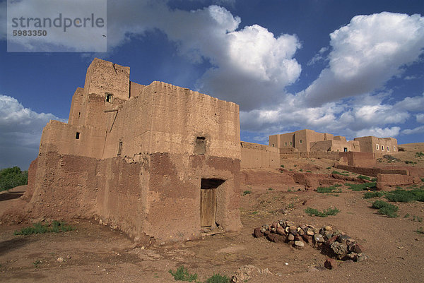 Aussenansicht der Gebäude in Imassine Dorf  Marokko  Nordafrika  Afrika