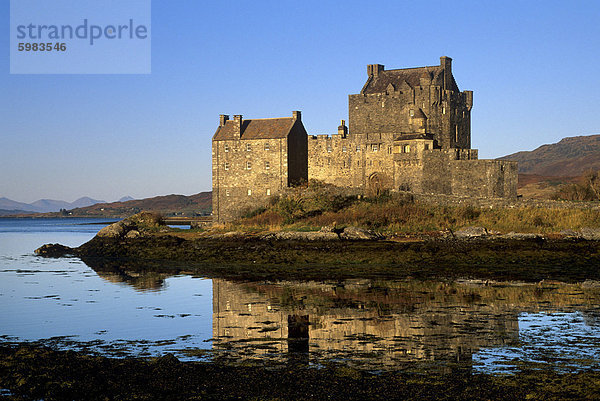 Eilean Donan Castle  Dornie  Hochlandregion  Schottland  Vereinigtes Königreich  Europa