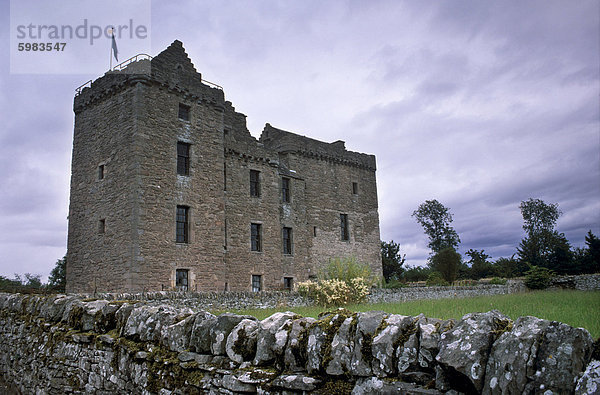 Huntingtower Castle aus dem 15. Jahrhundert  Schloss der Familie Ruthven  beschlagnahmt von James VI wegen Verrats  in der Nähe von Perth  Perth und Kinross  Schottland  Vereinigtes Königreich  Europa.