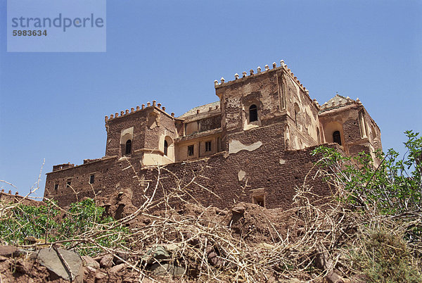 Flachwinkelansicht des von außen die Kasbah von Telouet  Marokko  Nordafrika  Afrika