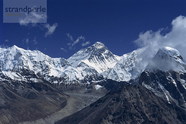 Schneebedeckten Mount Everest  gesehen vom Nameless Towers  Himalaya Mountains  Nepal  Asien