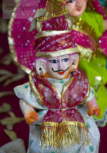 Ein Erbe-Puppe auf Verkauf in Pushkar  Rajasthan  Indien  Asien