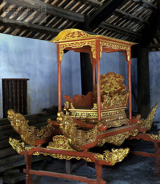 Palanquin Dinh Duong Nu  Hue  Vietnam  Indochina  Südostasien  Asien