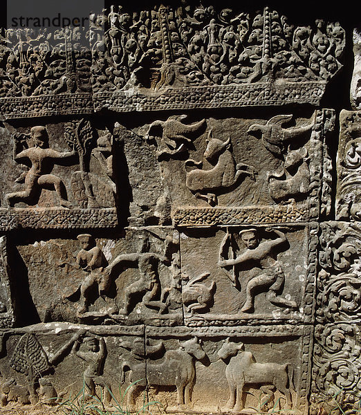 Reliefs aus der Mitte des 11. Jahrhunderts Baphuon  Angkor  UNESCO Weltkulturerbe  Kambodscha  Indochina  Südostasien  Asien