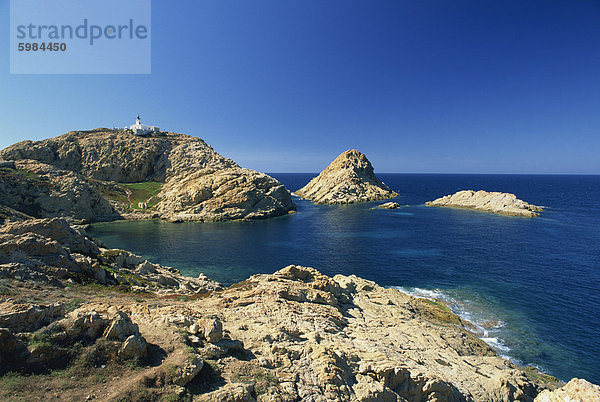Leuchtturm auf der Ile De La Pietra  Ile-Rousse  Korsika  Frankreich  Europe