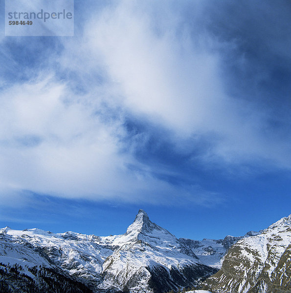 Das Matterhorn 4478m  Valais  Schweizer Alpen  Schweiz  Europa