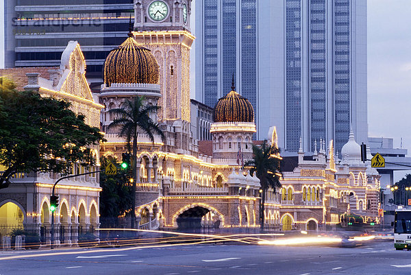 Sultan Abdu Samad building  Kuala Lumpur Gericht  beleuchtet in der Nacht  Kuala Lumpur  Malaysia  Südostasien  Asien