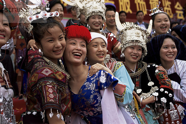 Eröffnung des China Costume National Exhibition  Kunming  Yunnan  China  Asien