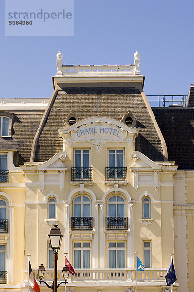 Das Grand Hotel Cabourg  wo Marcel Proust 'A La Recherche du Temps Perdu'  Cabourg  Normandie  Frankreich  Europa schrieb