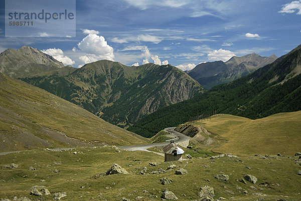 Blick von der Col de Vars  in der Nähe von Barcelonnette  Haute-Alpes  französische Alpen  Provence  Frankreich  Europa