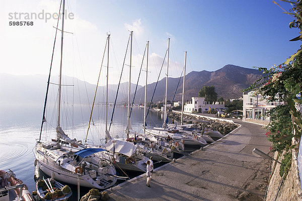 Yachten  Livadhia  Insel Tilos  Dodekanes  Griechenland  Europa