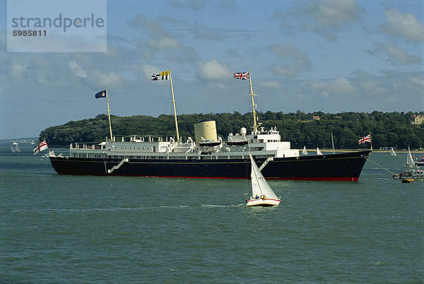 Königliche Yacht Britannia  Cowes Week  Isle Of Wight  England  Vereinigtes Königreich  Europa