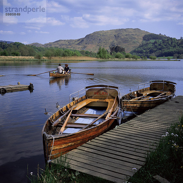 Bootfahren auf Grasmere  Seenplatte  Cumbria  England  Vereinigtes Königreich  Europa