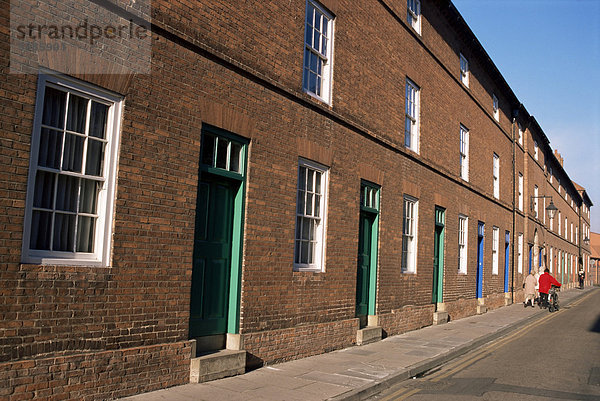 Viktorianische rote Backsteinen Terrasse  King Street  Newark  Nottinghamshire  England  Vereinigtes Königreich  Europa