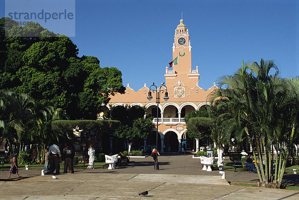 Palacio Municipal in Plaza Grande  Merida  Yucatan  Mexiko  Nordamerika