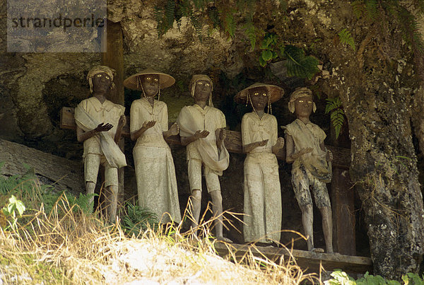 Wand-Gräber in der Nähe von Rantepao  Toraja Region  Sulawesi  Indonesien  Südostasien  Asien