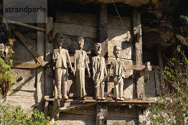 Wand-Gräber in der Nähe von Rantepao  Toraja Region  Sulawesi  Indonesien  Südostasien  Asien