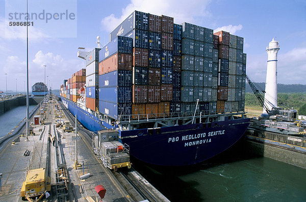 Gatun Schleusen  Panamakanal  Panama  Mittelamerika