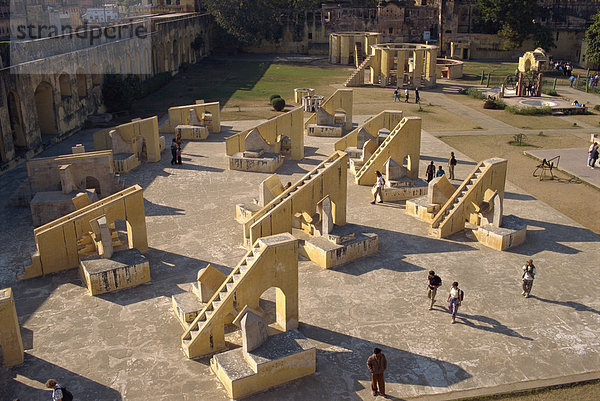 Das Jantar Mantar erbaut 1728 und 1734 von Jai Singh II als ein Observatorium  Jaipur  Rajasthan Indien  Asien