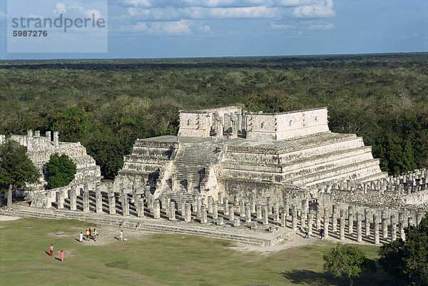 Tempel der Krieger  Chichen Itza  UNESCO World Heritage Site  Yucatan  Mexiko  Nordamerika