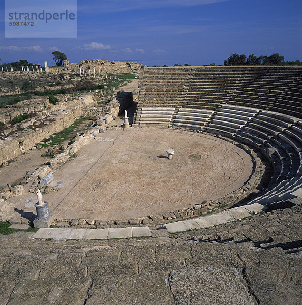 Römisches Amphitheater  erbaut in der Regierungszeit des Augustus im 1. Jahrhundert  Kapazität 15000  wichtigste Stadt Zyperns zwischen 1075 v. Chr. bis 650 n. Chr.  Salamis  Nord-Zypern  Europa