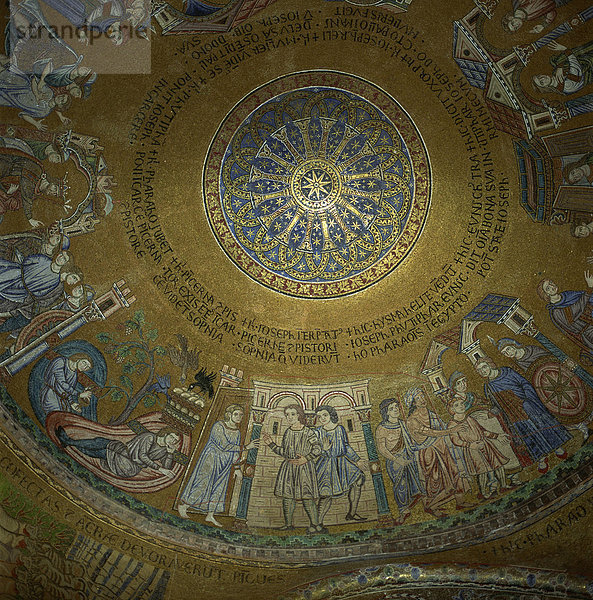 Mosaiken im Inneren der St.-Markus Basilika  Venedig  Veneto  Italien  Europa
