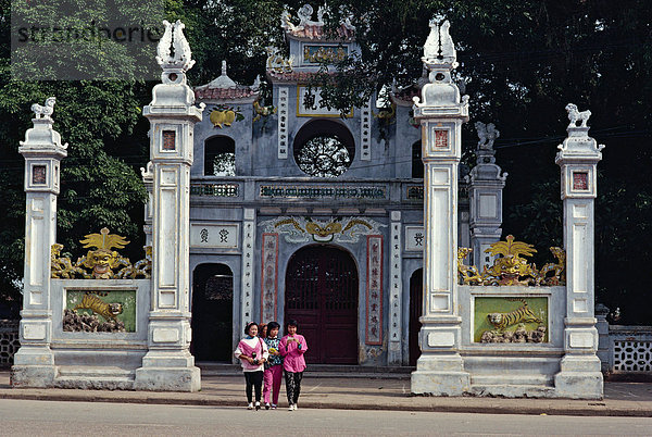 Quan Thanh Pagode  Truc Bach See  Hanoi  Vietnam  Indochina  Südostasien  Asien