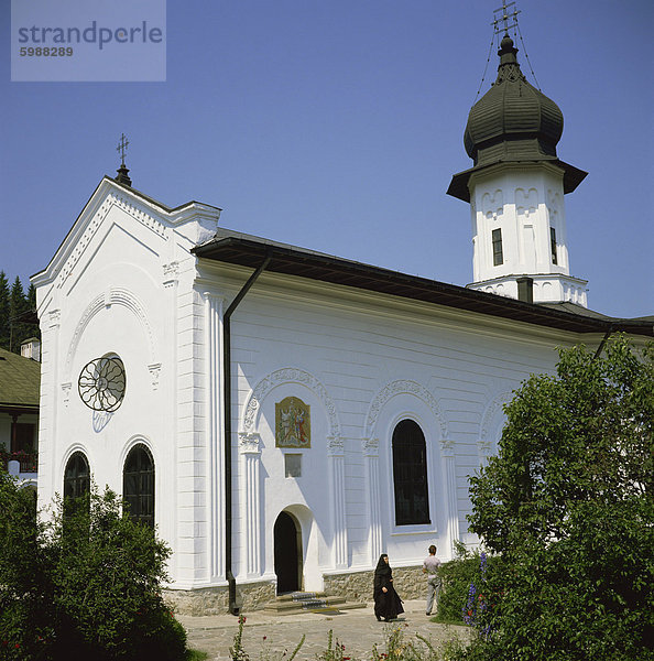 Das größte Kloster in Rumänien mit 400 Nonnen  Agapia Kloster  Moldawien  Rumänien  Europa
