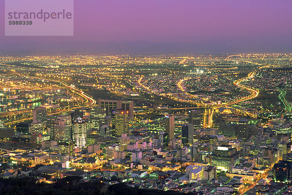 Stadt von Nacht  Kapstadt  Südafrika  Afrika