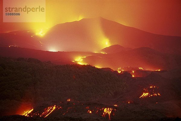 kegelförmig Kegel Europa Bedrohung Lava fließen Klavier Vernichtung Berg See Seilbahn Spalt Italien Sizilien