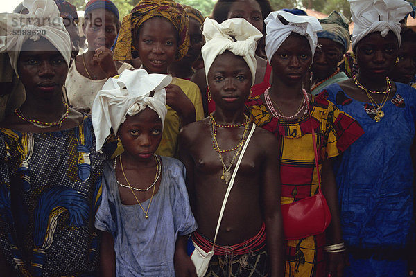 Mädchen vor Beschneidung  Sierra Leone  Westafrika  Afrika