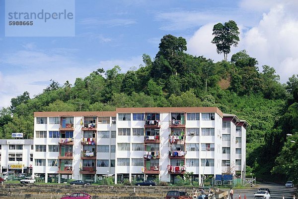 Wohnung Blöcke in Bandar Seri Begawan  Hauptstadt einer der weltweit kleinsten und reichsten Länder  Brunei Darussalam  der Insel Borneo  Südostasien  Asien