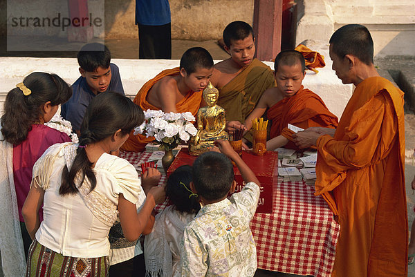 Lao Neujahr (Pimai)  Wat Mai  Luang Prabang  Laos  Indochina  Südostasien  Asien