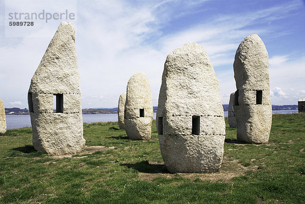 Im freien Skulptur  schlagen Menhire keltisches Erbe  A Coruna  Galicien  Spanien  Europa