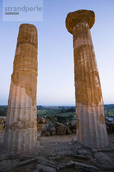 Tempel des Herakles  Tal der Tempel (Valle dei Templi)  Agrigento  UNESCO World Heritage Site  Sizilien  Italien  Europa