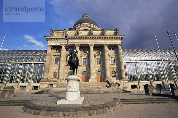 Die neue Staatskanzlei (Staatskanzlei)  München  Bayern  Deutschland  Europa