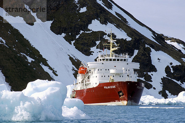 Eisbrecher Informationsschalter  Schiff Krossfjorden Eisberge  Spitzbergen  Svalbard  Norwegen  Skandinavien  Europa