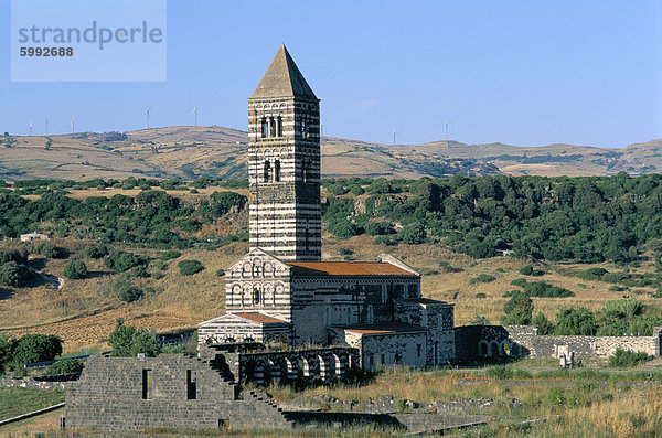 Insel Santa Trinita di Saccargia Kirche  Sassari  Sardinien  Italien  Mittelmeer  Europa