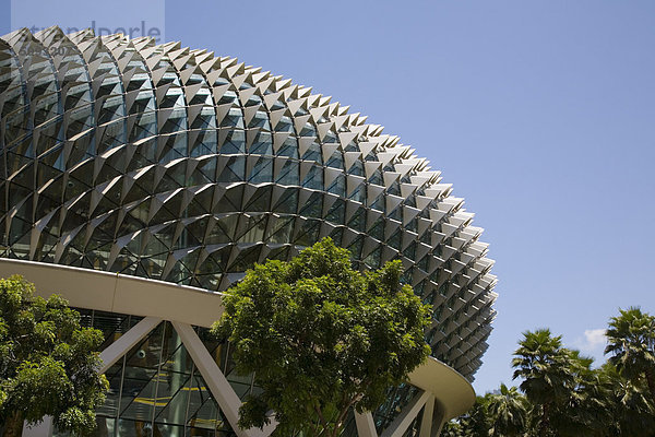 Dach  Kuppel  Halle  Kunst  zeigen  Schatten  Form  Formen  Südostasien  Klassisches Konzert  Klassik  Aluminium  Asien  Bucht  Konzert  Kuppelgewölbe  Singapur