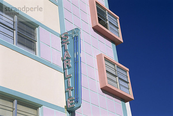 Leuchtreklame der Starlite Hotel  Ocean Drive  Art Deco District  Miami Beach  South Beach  Miami  Florida  Vereinigte Staaten von Amerika  Nordamerika