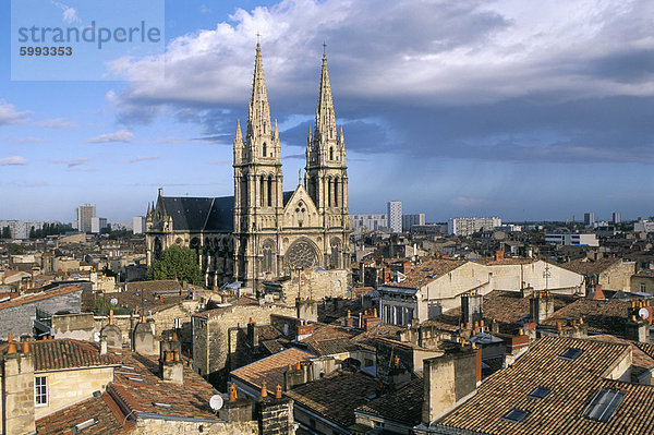 Blick auf die Dächer von dem Quartier des Chartrons  Stadt von Bordeaux  Gironde  Aquitaine  Frankreich  Europa