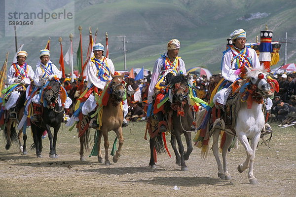 Tibetische Racer  Yushu Horse Fair  Provinz Qinghai  China  Asien