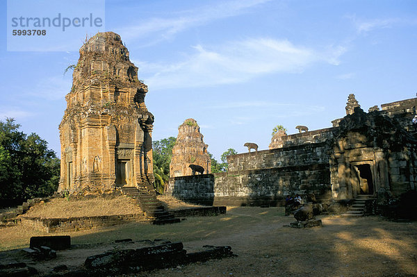 Türme am westlich der Tempel Bakong  Rolous Gruppe aus dem 9. Jahrhundert  früheste der Angkor-Tempel  Angkor  UNESCO Weltkulturerbe  Siem Reap  Kambodscha  Indochina  Südostasien  Asien