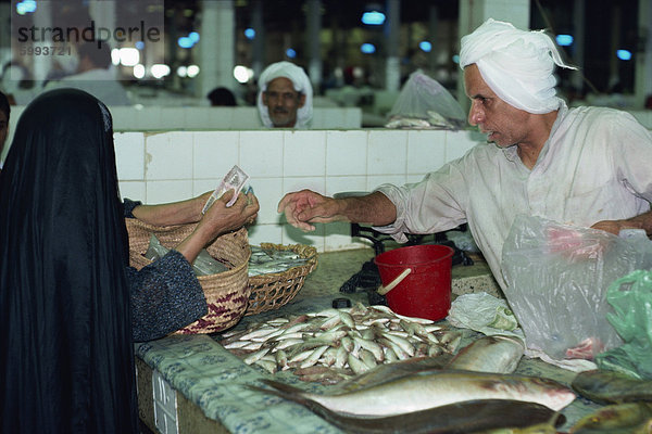 Handel mit Fisch Markt  Manama  Bahrain  Nahost