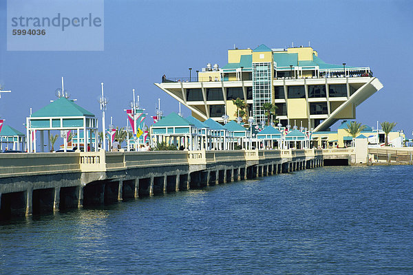 Pier in St. Petersburg  Golfküste  Florida  Vereinigte Staaten von Amerika  Nordamerika
