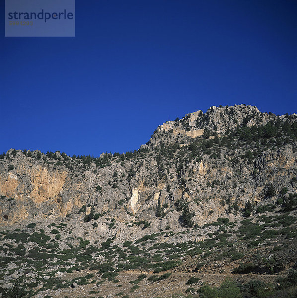 Byzantinische Wachturm von Lusignans im 12. Jahrhundert die höchste Kyrenian Hügel Burgen von 940 m  am Buffavento  Nord-Zypern  Europa als Schloss wieder aufgebaut