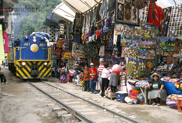 Aguas Calientes  touristische Stadt unter Inka Ruinen  baute Runde Railway  Machu Picchu  Peru  Südamerika