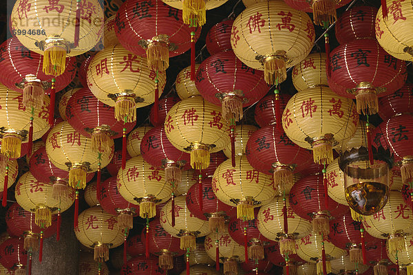 Laternen in der Kek Lok Si-Tempel bei Air Hitam  Penang  Malaysia  Südostasien  Asien