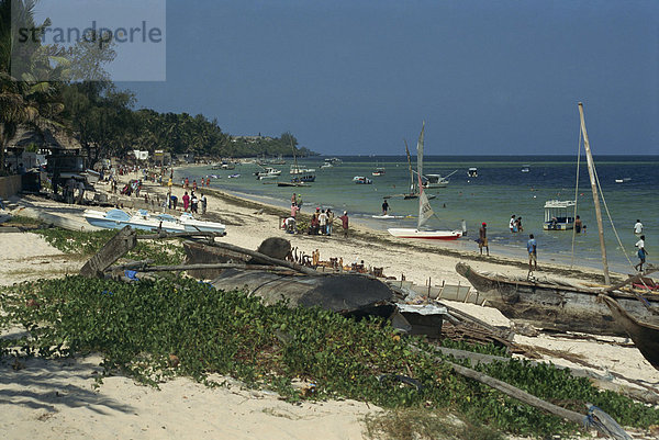 Bamburi Beach  in der Nähe von Mombasa  Kenia  Ostafrika  Afrika